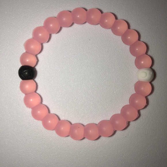 Pink Lokai | Medium | Breast Cancer Foundation 🎗 - Picture 2 of 3